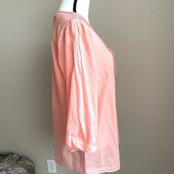 Eddie Bauer Top  - Picture 5 of 9